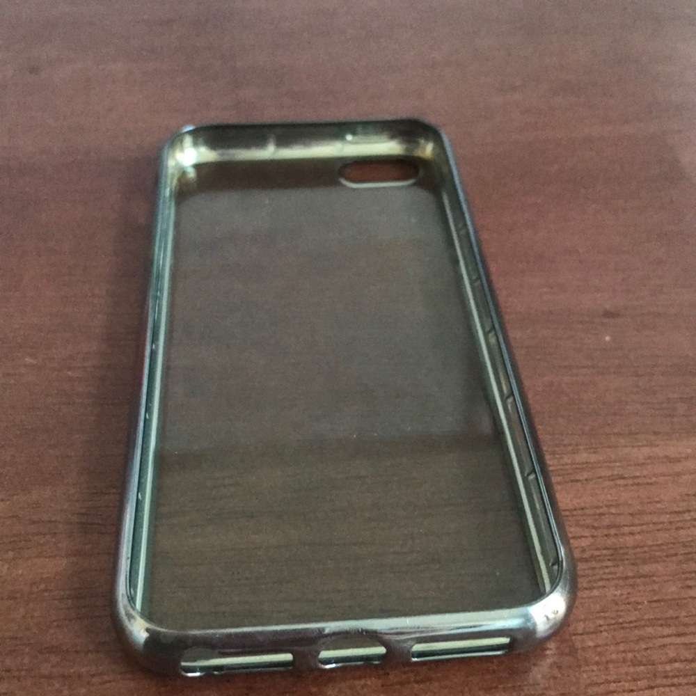 iPhone 5 or 5s clear case with silver edges
